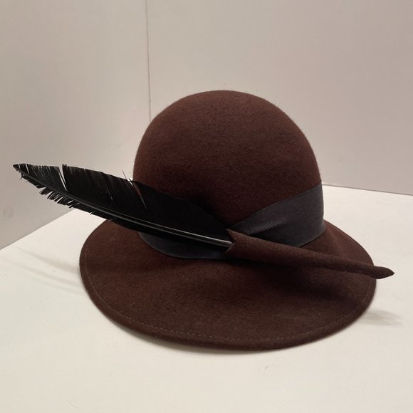 Vintage Frank Olive for Lord & Taylor Brown 100% Wool Cloche Hat with Feather - Picture 9 of 13